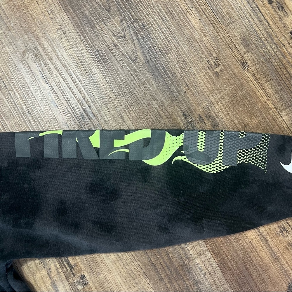 Nike 3 Brand Kids Hoodie Pullover Black/Grey Fired Up Graphic Tie dye Neon Sz Sm - Picture 3 of 4